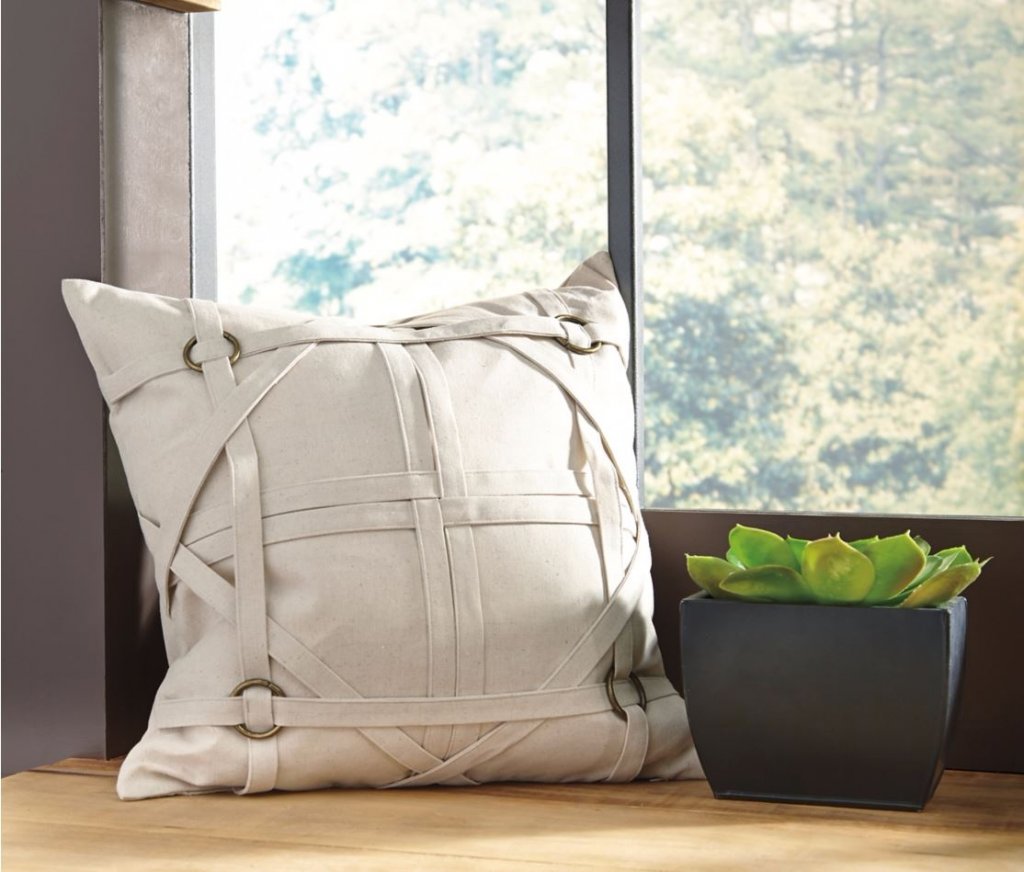 Leonard Pillow Cover