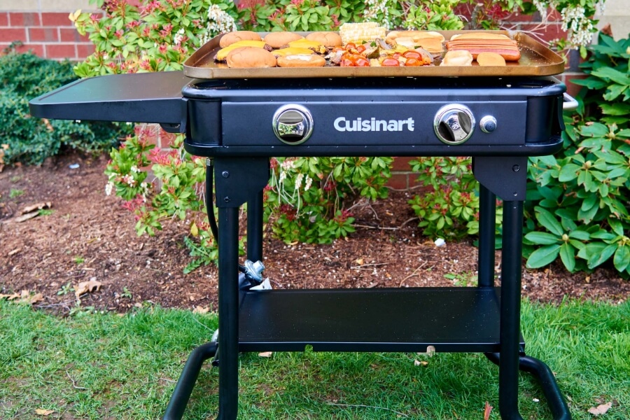 Cuisinart Outdoor Tabletop Gas Grill.