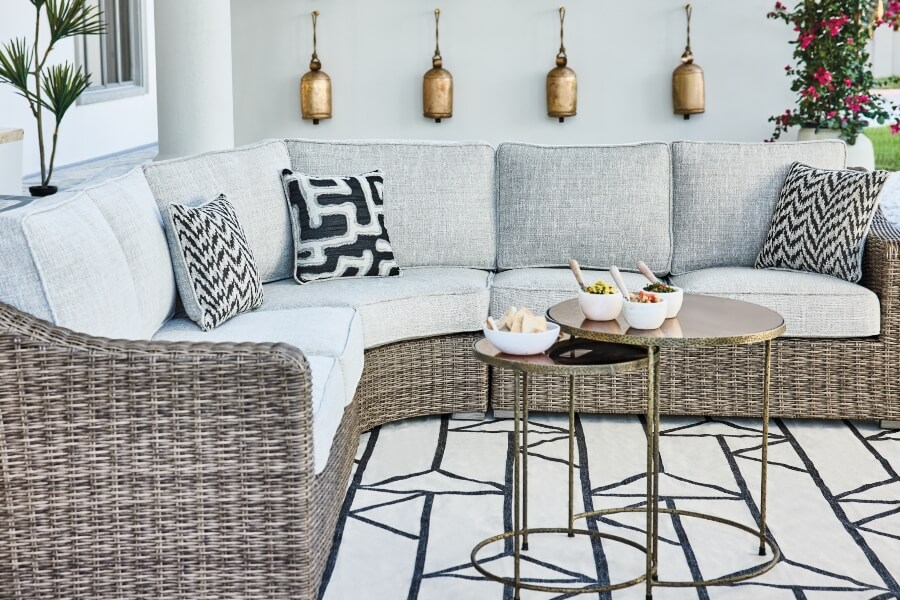 Patio Furniture For Small Spaces: 8 Simple Tips To Try