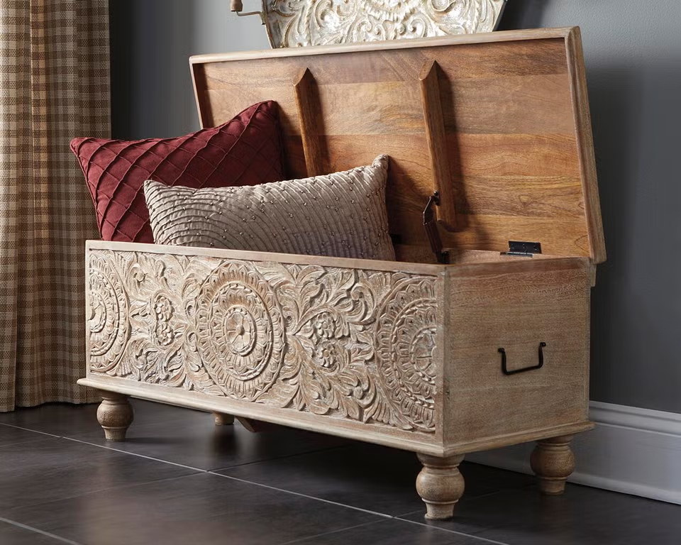 Fossil Ridge Hinged Top Storage Bench